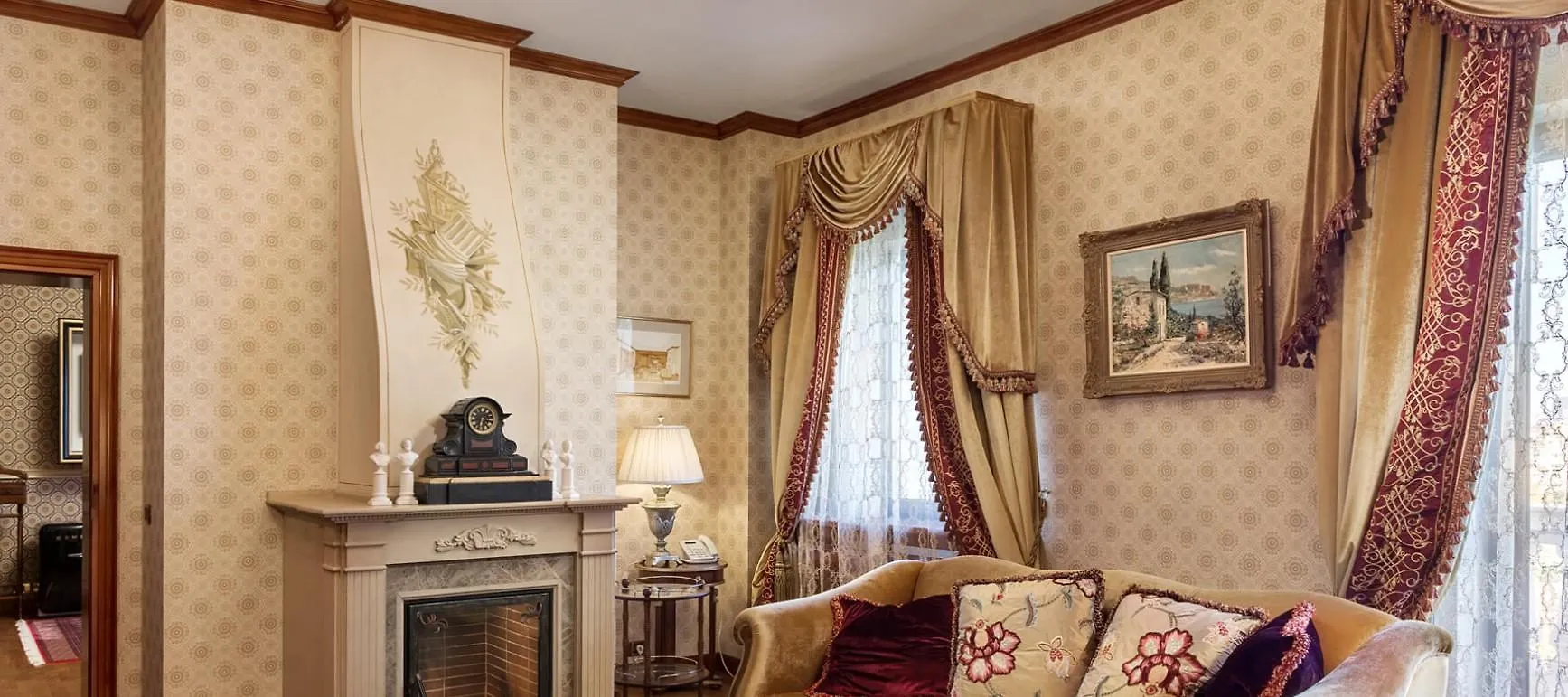 Suter Palace Heritage Boutique Hotel Bucharest 5*,  Romania