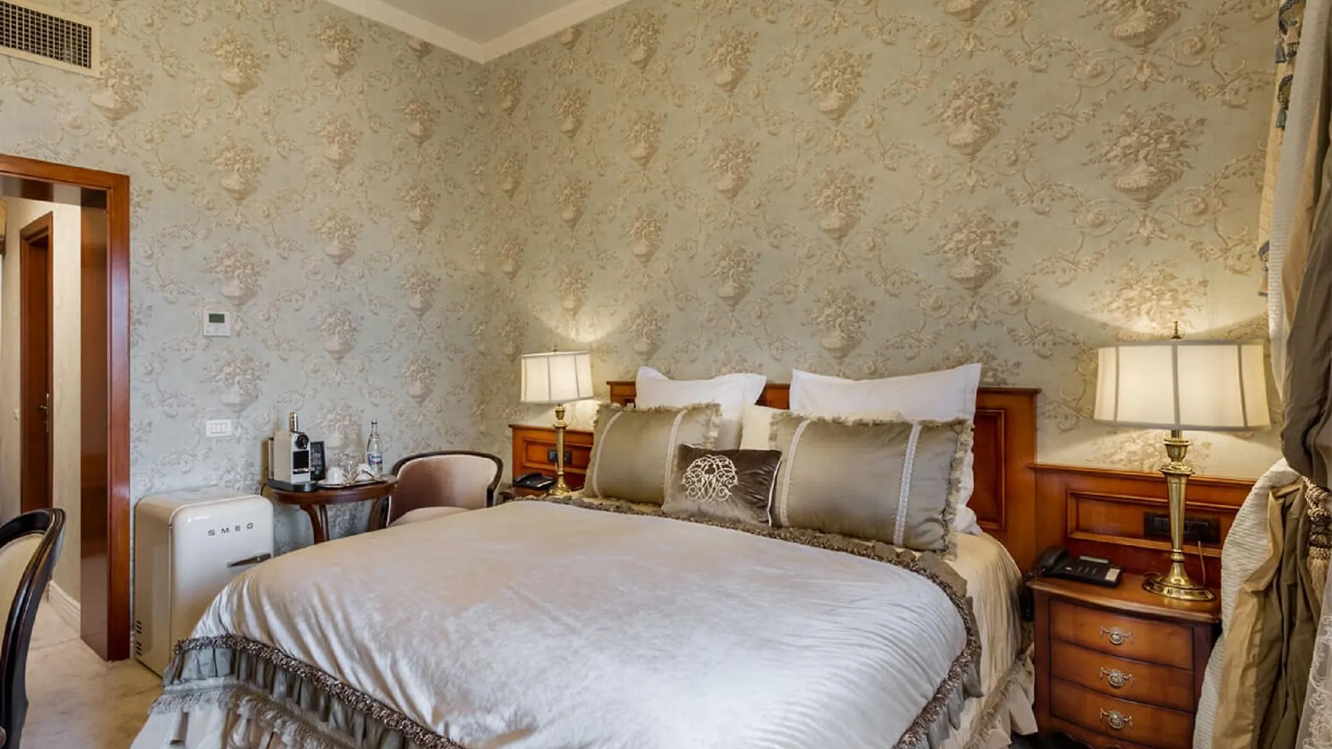 Suter Palace Heritage Boutique Hotel Bucharest 5*,